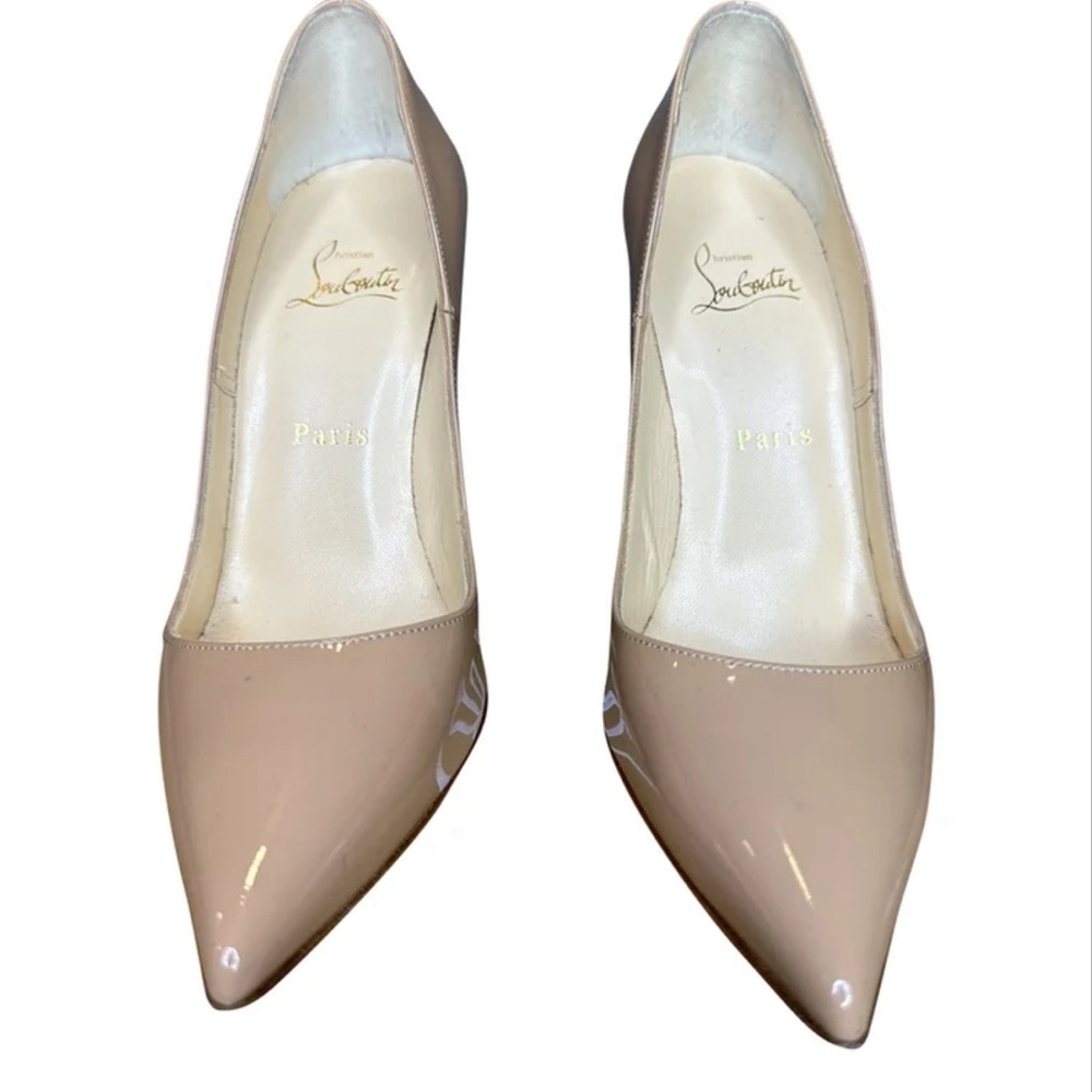 CHRISTIAN LOUBOUTIN
So Kate patent leather heels
38.5 EU. Like new condition!! - Picture 5 of 5